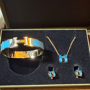 Costume jewelry  Blue and Gold Jewelry Set